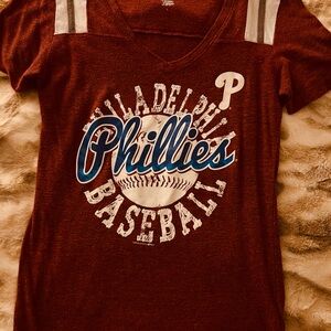Philadelphia Phillies Women’s shirt size S